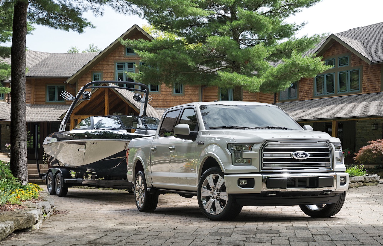 2016-ford-f150-limited-towing-boat.jpg