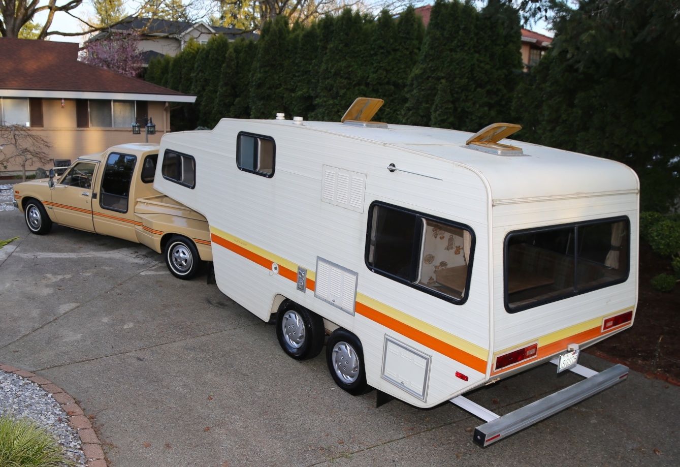 1981-Toyota-Dually-Pickup-trailer - The Fast Lane Truck