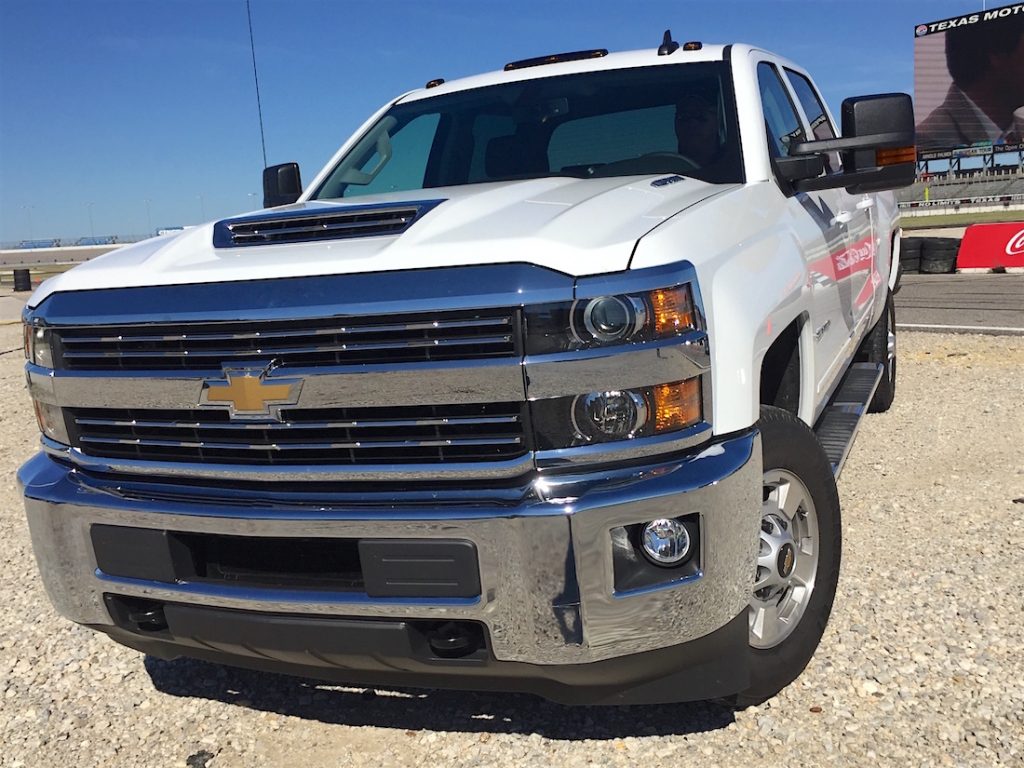 2017 Chevy Silverado 2500 and 3500 HD Payload and Towing Specs - How