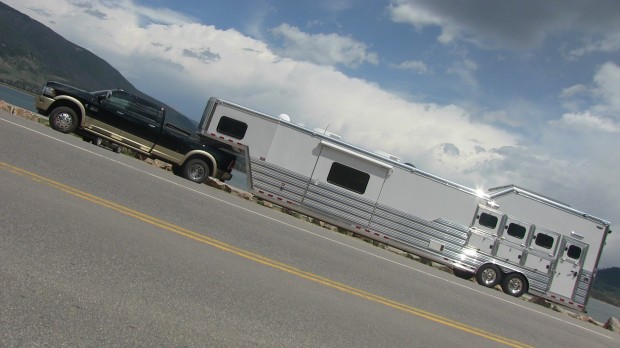 2013 ram 3500 dually laramie longhorn towing horse trailer