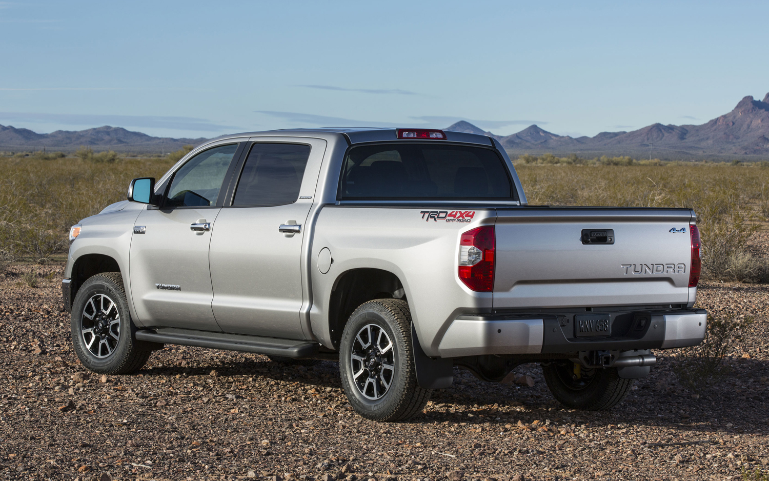 Review: The new 2014 Toyota Tundra is well aimed at Toyota loyalists