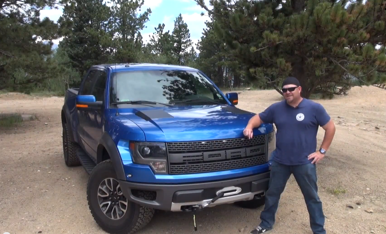 Ford Raptor meets a 1970 Ford Bronco for a winching demo ...