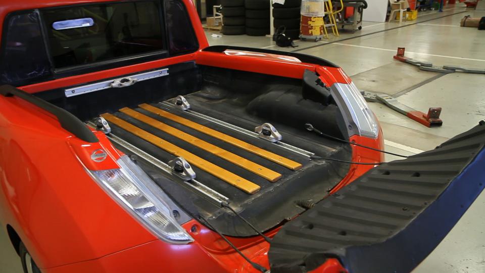 Check Out The Nissan Leaf Pickup Truck Seriously Fast Lane Nissan Leaf Pickup Truck Rear And Bed