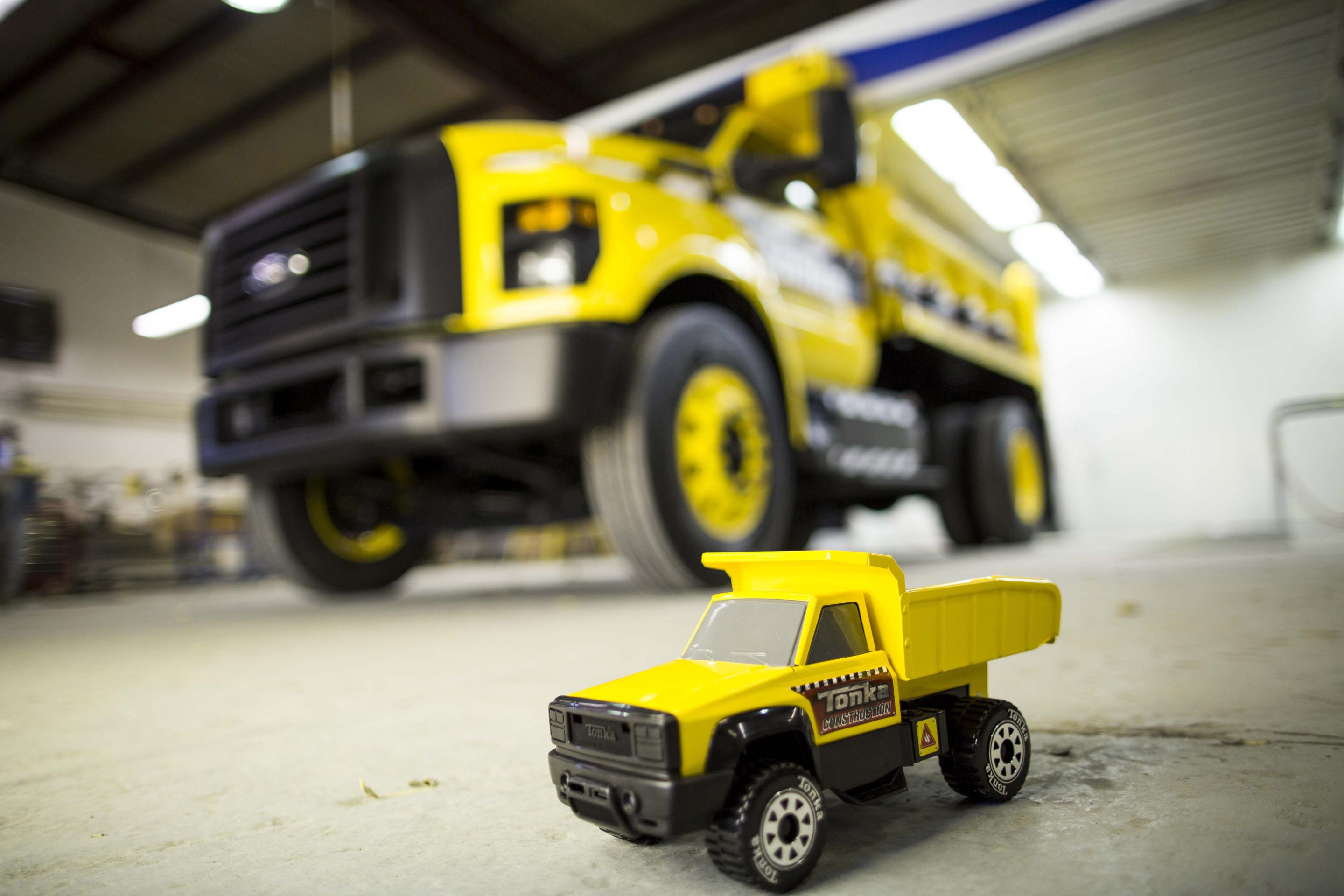 Check Out The Mighty Ford F 750 Tonka Truck The Fast Lane