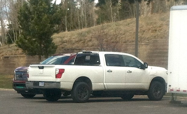 2016-nissan-titan-xd-caught-testing