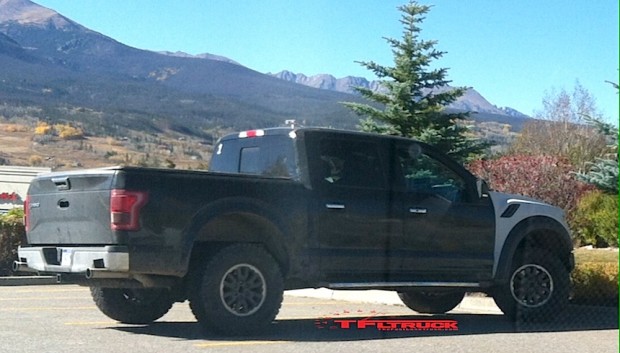 2017-ford-raptor-prototype-exhaust