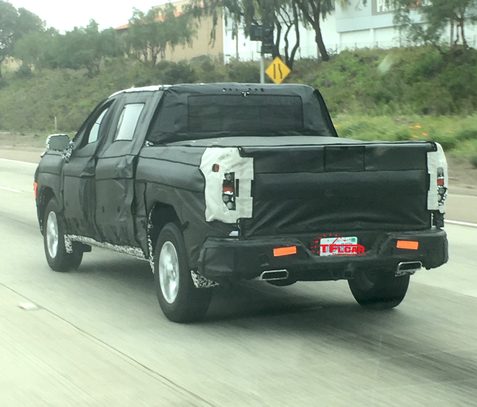 2019-chevy-silverado-1500-dual-exhaust-spy - The Fast Lane Truck