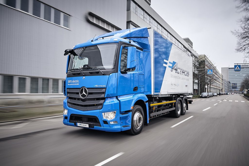 MercedesBenz HeavyDuty Electric Truck to Start Production in 2021