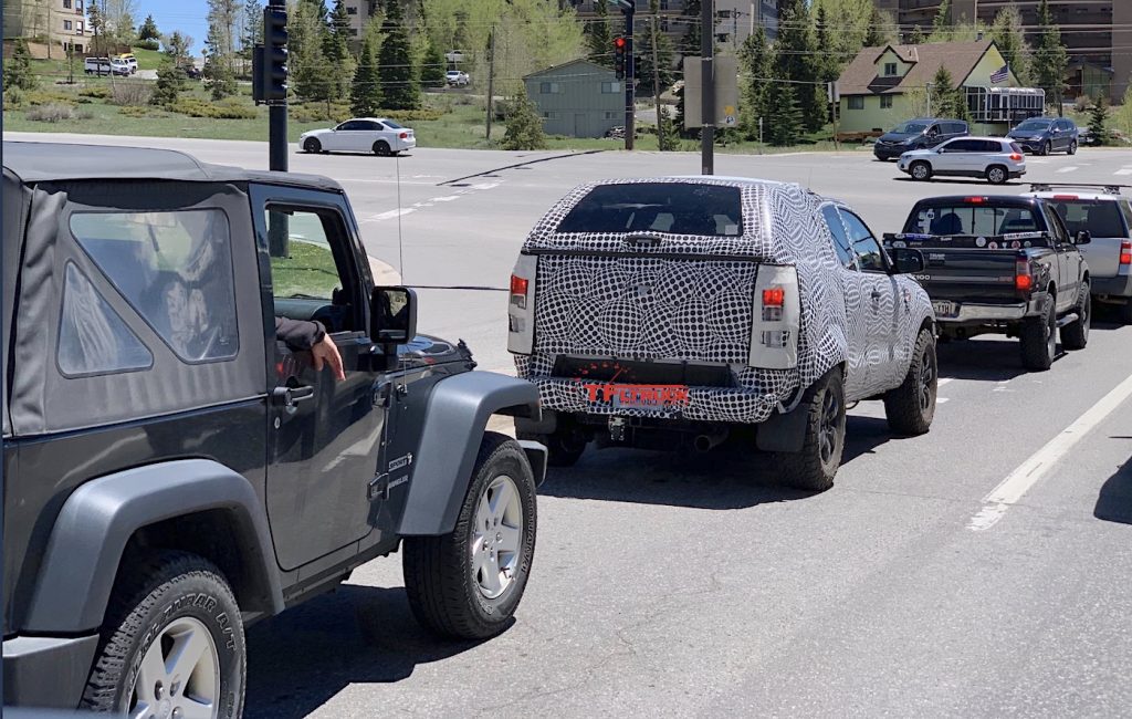 Here Is How A 2021 Ford Bronco Prototype Compares To A Jeep Wrangler