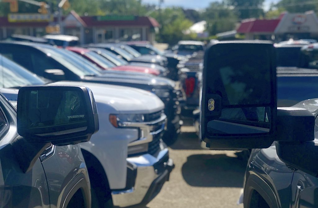 2020 GM Half-ton Trucks with New Towing Mirrors: They Are ... 2020 GM Half-ton Trucks with New Towing Mirrors: They Are ...